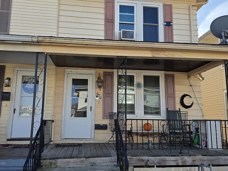 1st image of 970 Wellington St