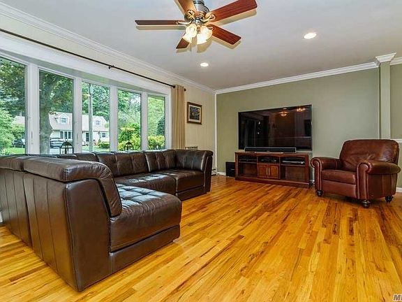 4th image of 5 Southwood Dr