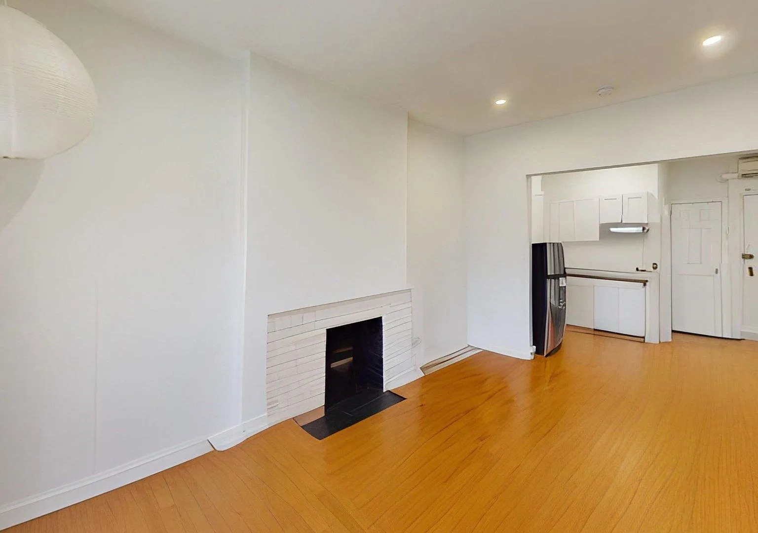 354 West 12th Street — Photo 3