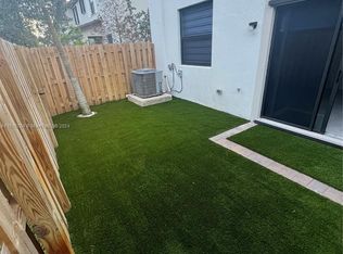 235 SW 159th Ter #235, Hollywood, FL 33027