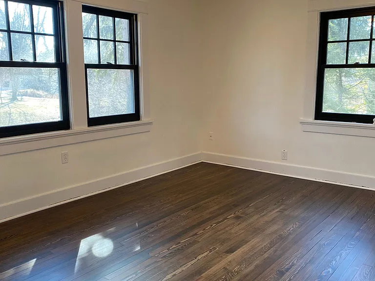 Bedroom #2 (11x14)