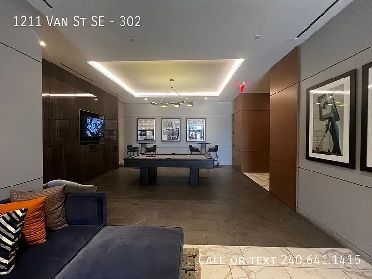 1211 Van St SE #302 — Photo 4