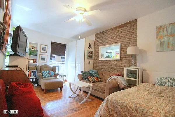 Rented by Citi Habitats | media 11