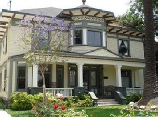 406 N Raymond Ave #1, Pasadena, CA 91103