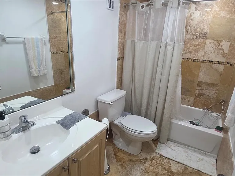 10000 NW 80th Ct #2149 — Photo 11