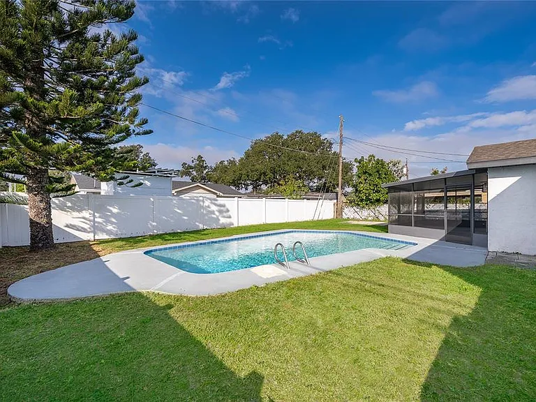 4522 Fetrow Dr — Photo 21