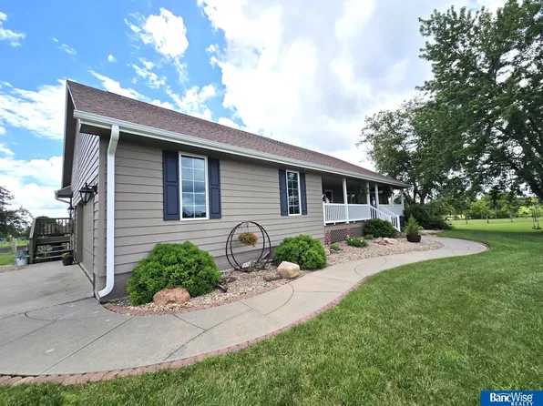 6830 SW 9th St, Lincoln, NE 68523