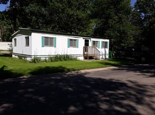 937 Squirrel Ln, Birch Run, MI 48415