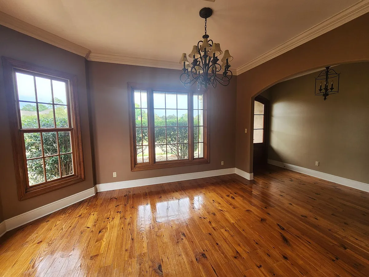 Building Photo - 5989 Stonegate Dr
