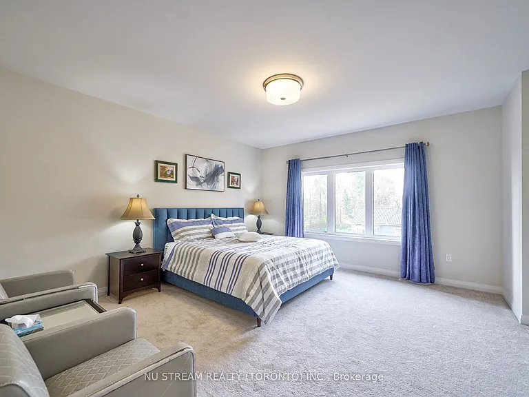 3185 Searidge St — Photo 16