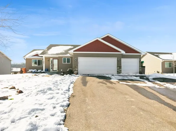 865 Lakewood Trl, Nya, MN 55397