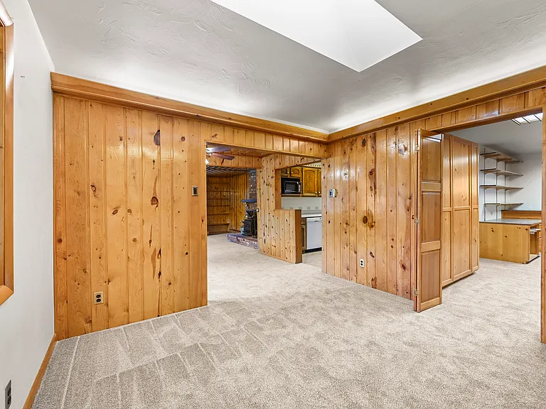 6230 Sand Gulch Rd — Photo 9