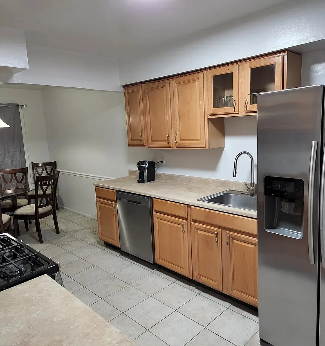 3 bed, 2.5 bath, 1540 sqft, $2,800 — Photo 4