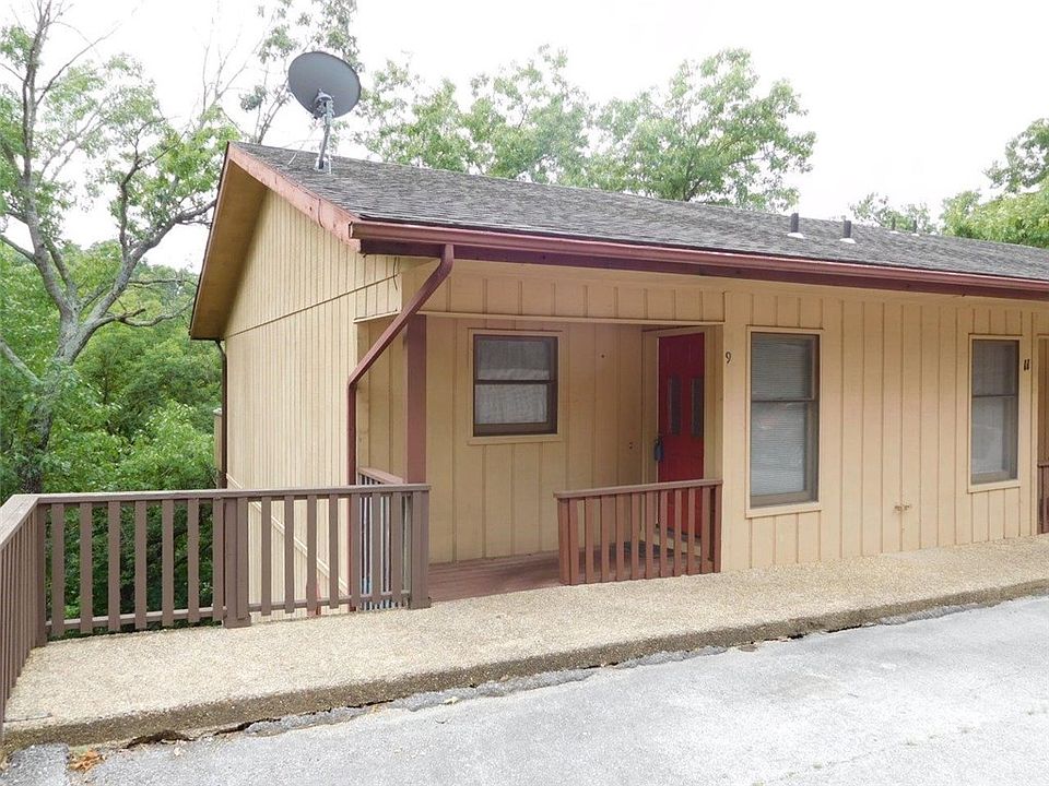 1st image of 9 Davis Cir