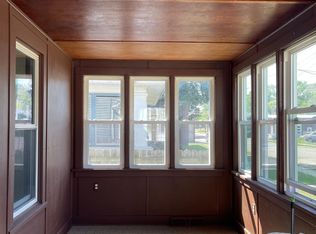 2811 63rd St, Kenosha, WI 53143