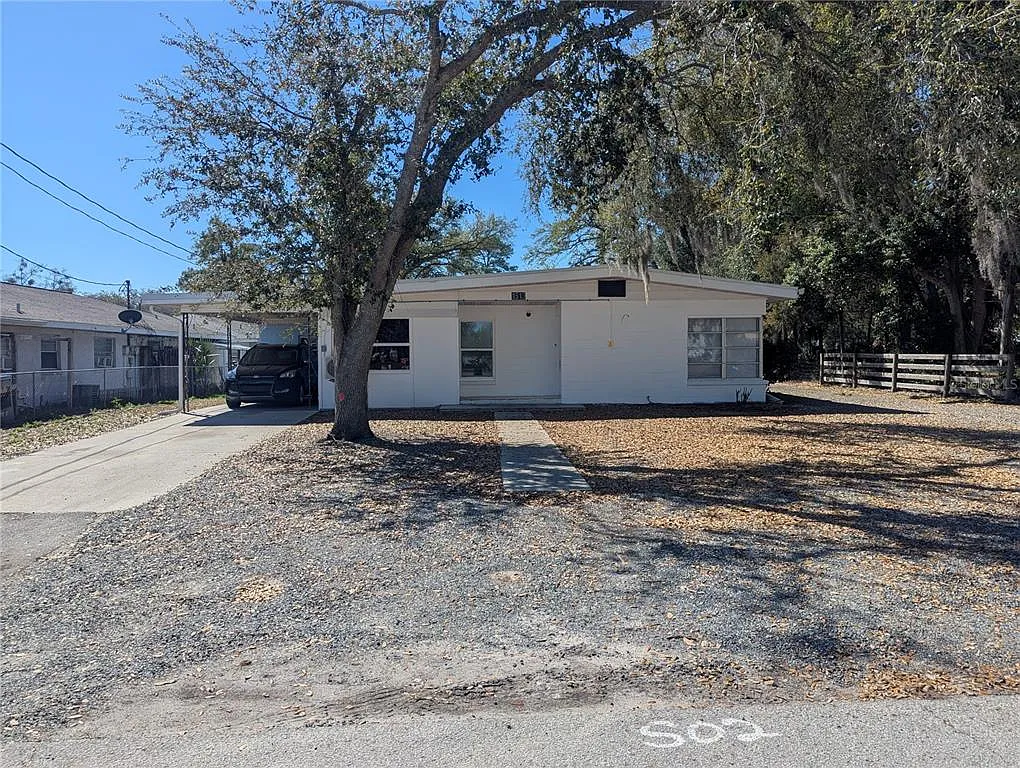 Building Photo - 1513 Akron Dr