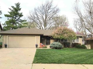 617 SW Morningside Rd, Topeka, KS 66606