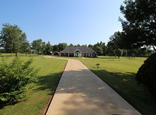 12743 County Road 183d, Overton, TX 75684