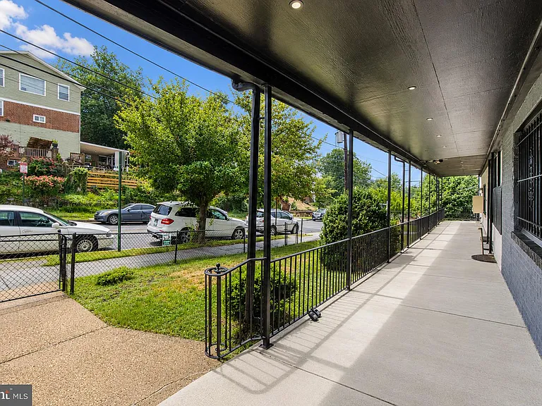 2834 R St SE #2 — Photo 4
