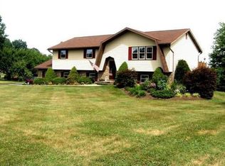 3250 Hope Dr, Emmaus, PA 18049