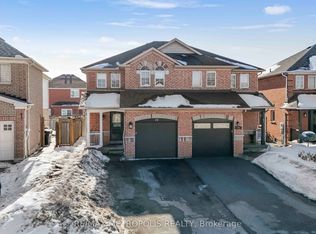16 Twin Pines Cres, Brampton, ON L7A 1M6