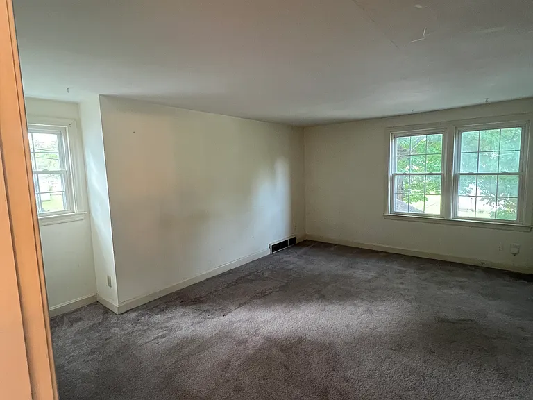1241 Schiller Ave #2 — Photo 20