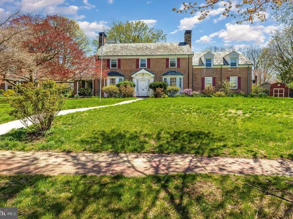 2315 Bellevue Rd, Harrisburg, PA 17104