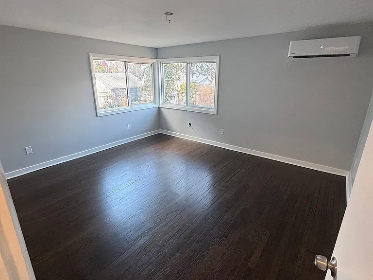 353 Edgewood Ave #R2 — Photo 3