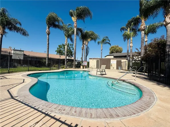 9505 Arlington Ave APT 77, Riverside, CA 92503