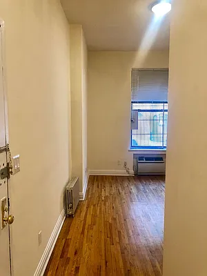 Rented by Urban Real Estate Inc | media 6