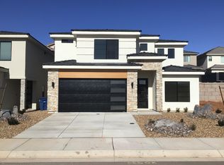 562 S Riverbed Dr, Washington, UT 84780