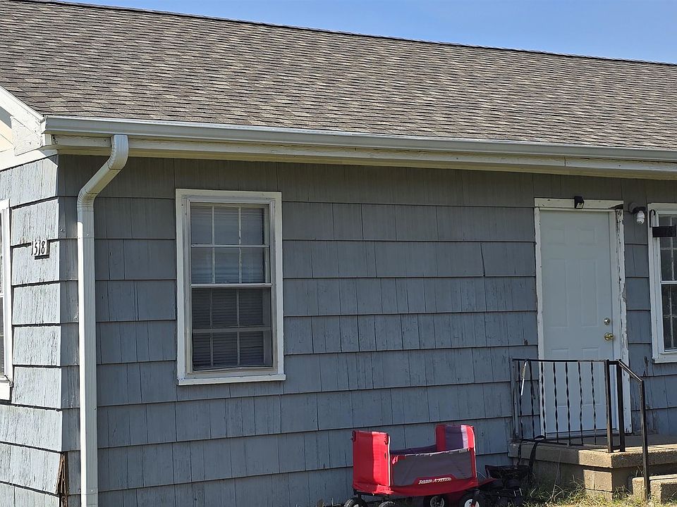 1st image of 1516 Beverly Dr #1516/1518