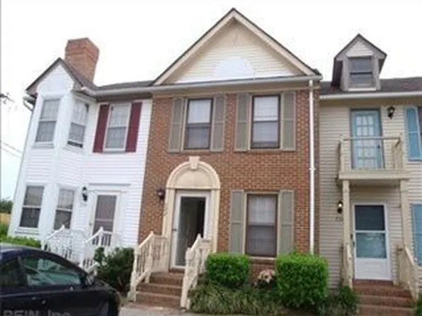 722 Firehouse Ln, Portsmouth, VA 23704