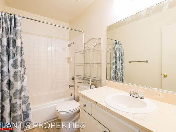 5th image of 3340 Landess Ave APT B