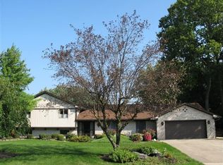 2982 Homeworth Ln, Dayton, OH 45434