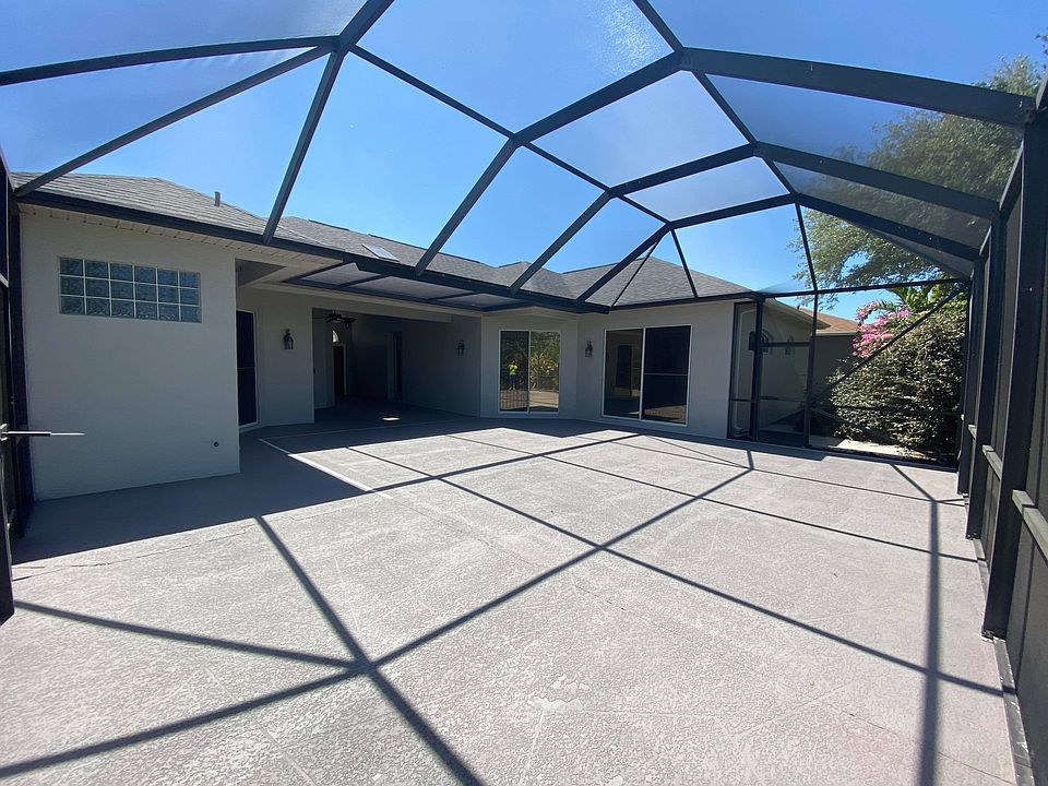 1st image of 1613 Laramie Cir
