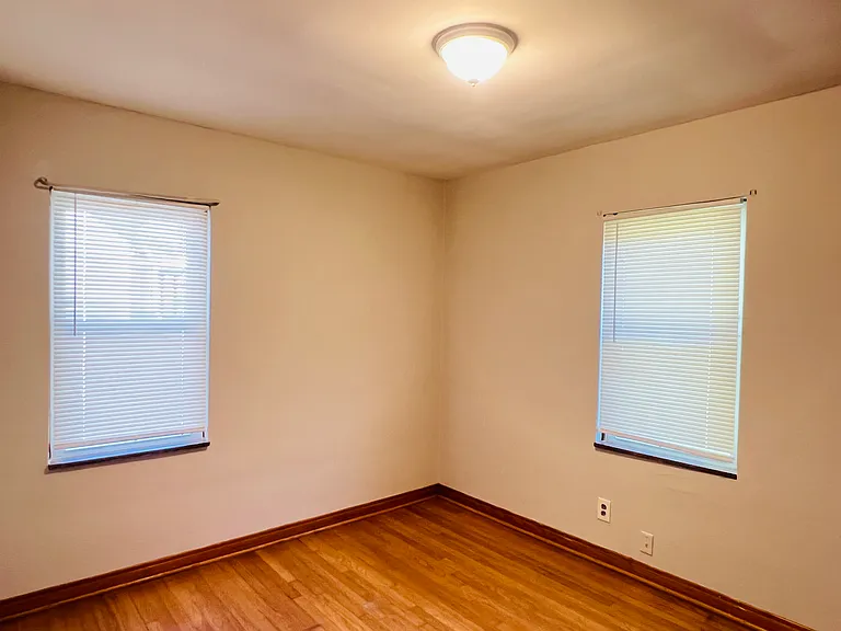 1238 Purdue Ave — Photo 26