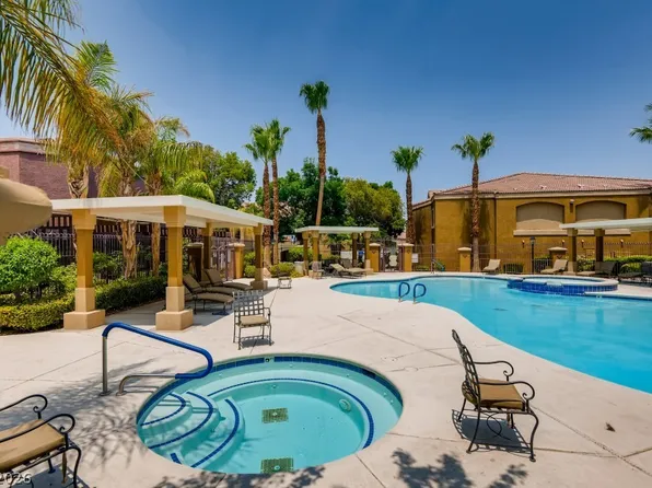950 Seven Hills Dr APT 215, Henderson, NV 89052