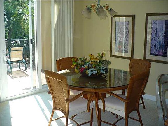 3rd image of 8527 Turnberry Ct