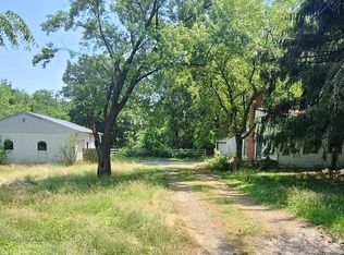 6704 S Rawson Bridge Rd, Cary, IL 60013