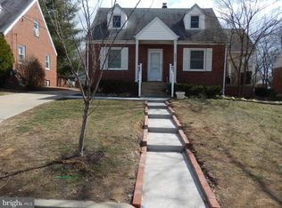 5905 33rd Ave, Hyattsville, MD 20782