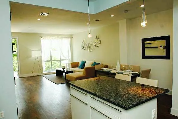 Rented by Elite NY Holdings | media 8