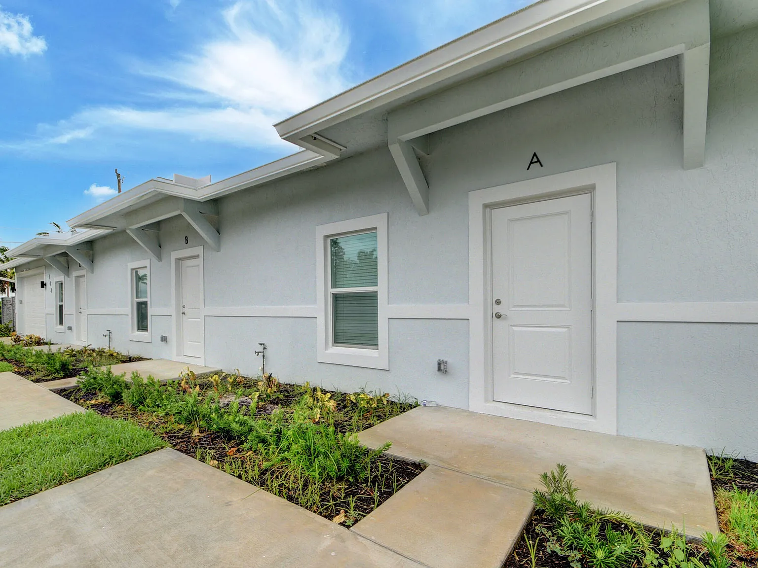 2 bed, 2.0 bath, 935 sqft, $2,495 — Photo 3