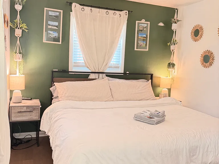 Vanguard Cir SW — Photo 45