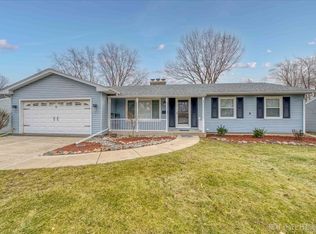 6 Cebold Dr, Montgomery, IL 60538