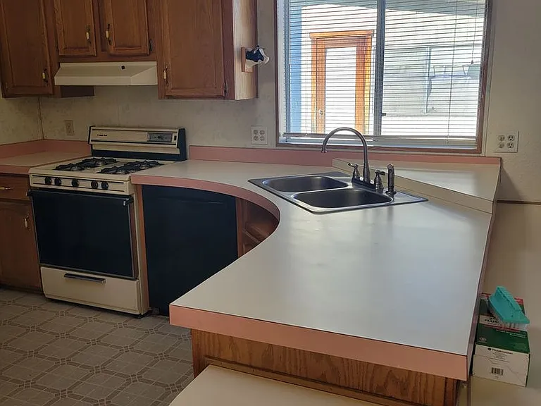 205 S Adin St — Photo 16