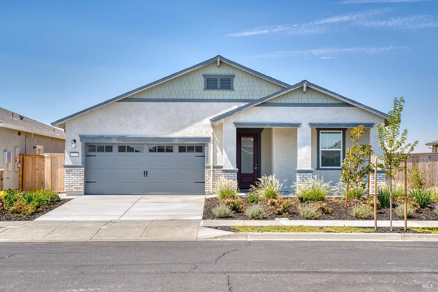 2221 Espana Lane photo 1