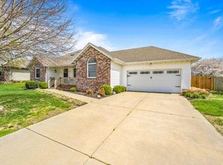 2002 Candace St, Ozark, MO 65721