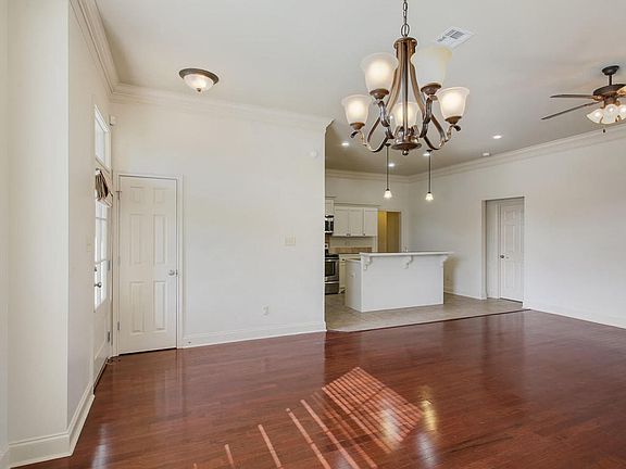4th image of 108 Zenda St