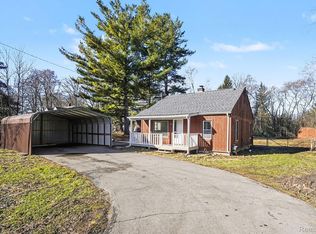 3401 N Center Rd, Flint, MI 48506